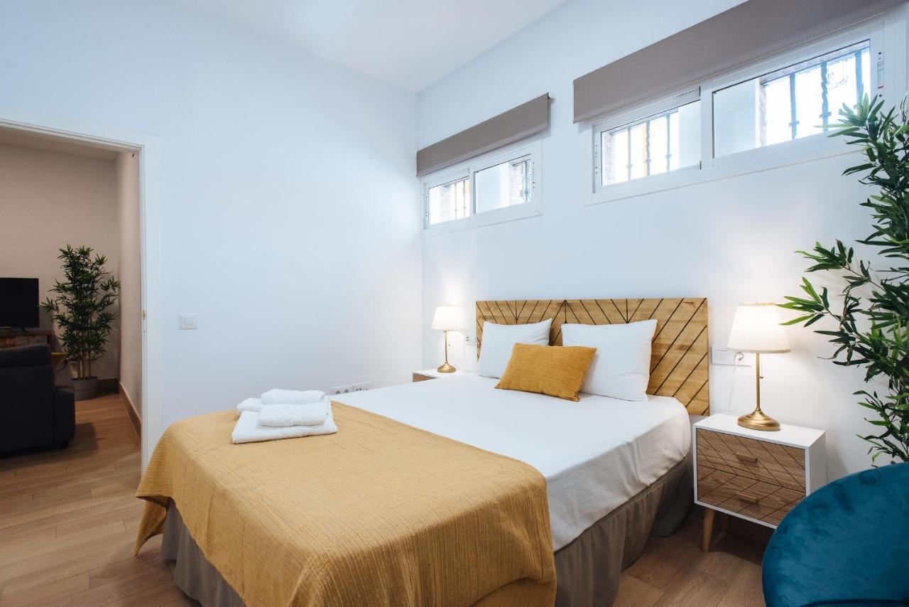 Hostly Rbh0 Modern Apartment Seville Exterior photo